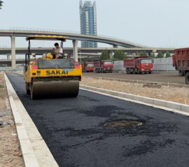 鄭州瀝青攪拌站壓路機(jī)的“作息表”：什么時(shí)候動(dòng)，什么時(shí)候等，大有講究