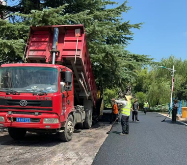 鄭州瀝青拌合站環(huán)保先行，綠色筑路新典范